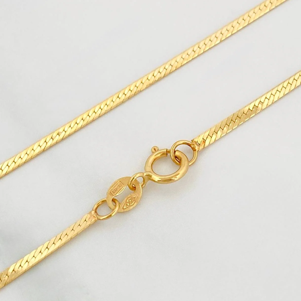Cadena Espejo 2.1g / 16 in / 1.35mm Oro Amarillo 18K - Image 3