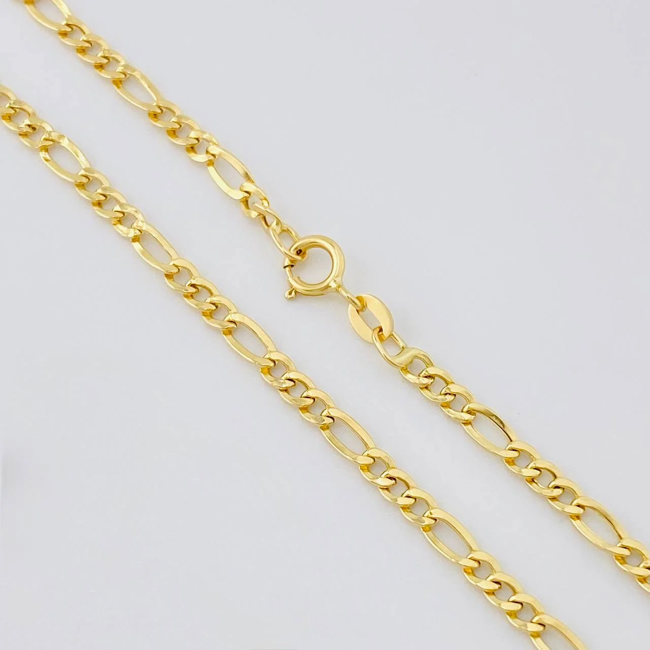 Cadena Figaro 2.45 g / 18 1/4 in / 2.6 mm Oro Amarillo 18K - Image 3