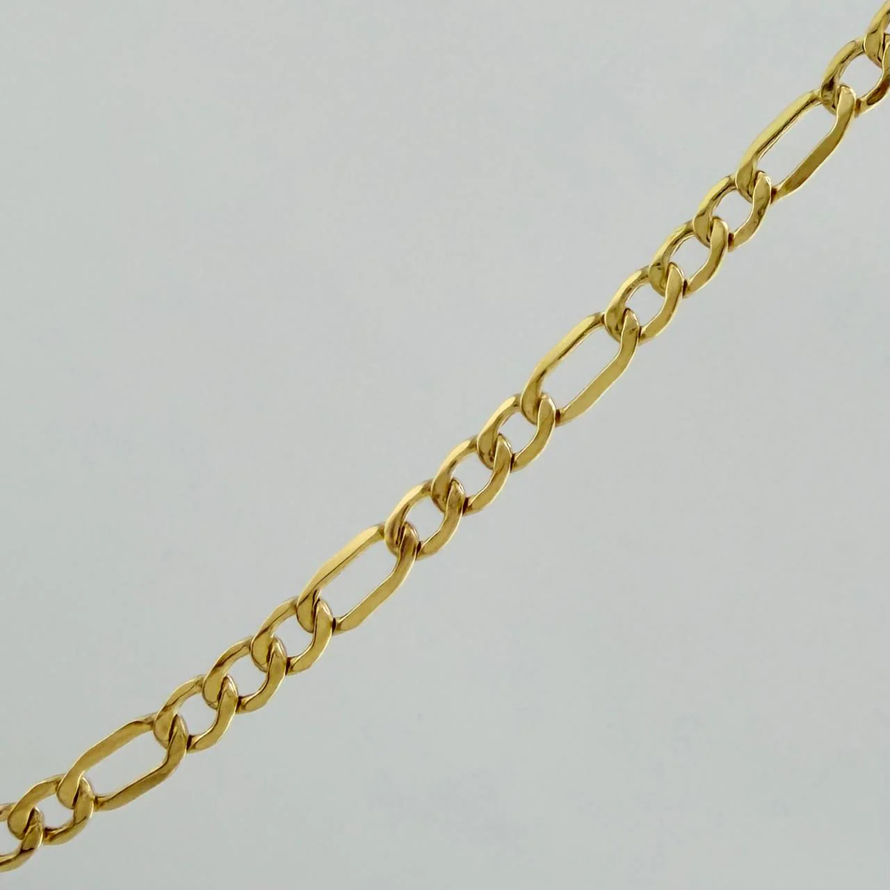 Cadena Figaro 6.25 g / 25 1/2 in / 3.35 mm Oro Amarillo 18K - Image 3