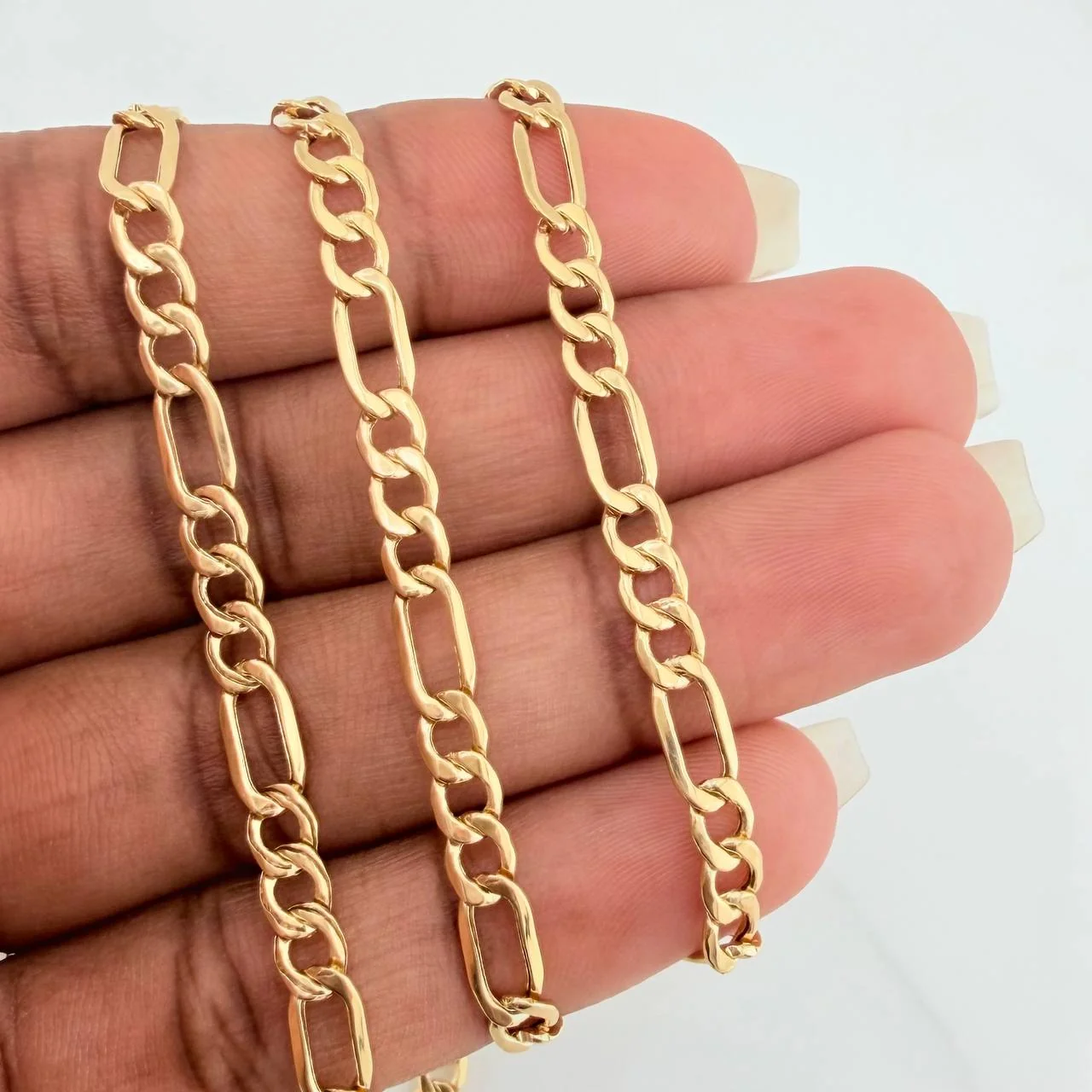 Cadena Figaro 8g / 24 in / 2mm Oro Amarillo +1 18K & - Image 3