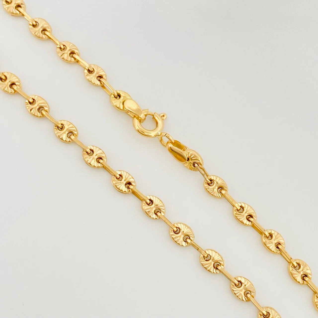 Cadena Gc 5.85g / 18 in / 4mm Oro Amarillo 18K - Image 2