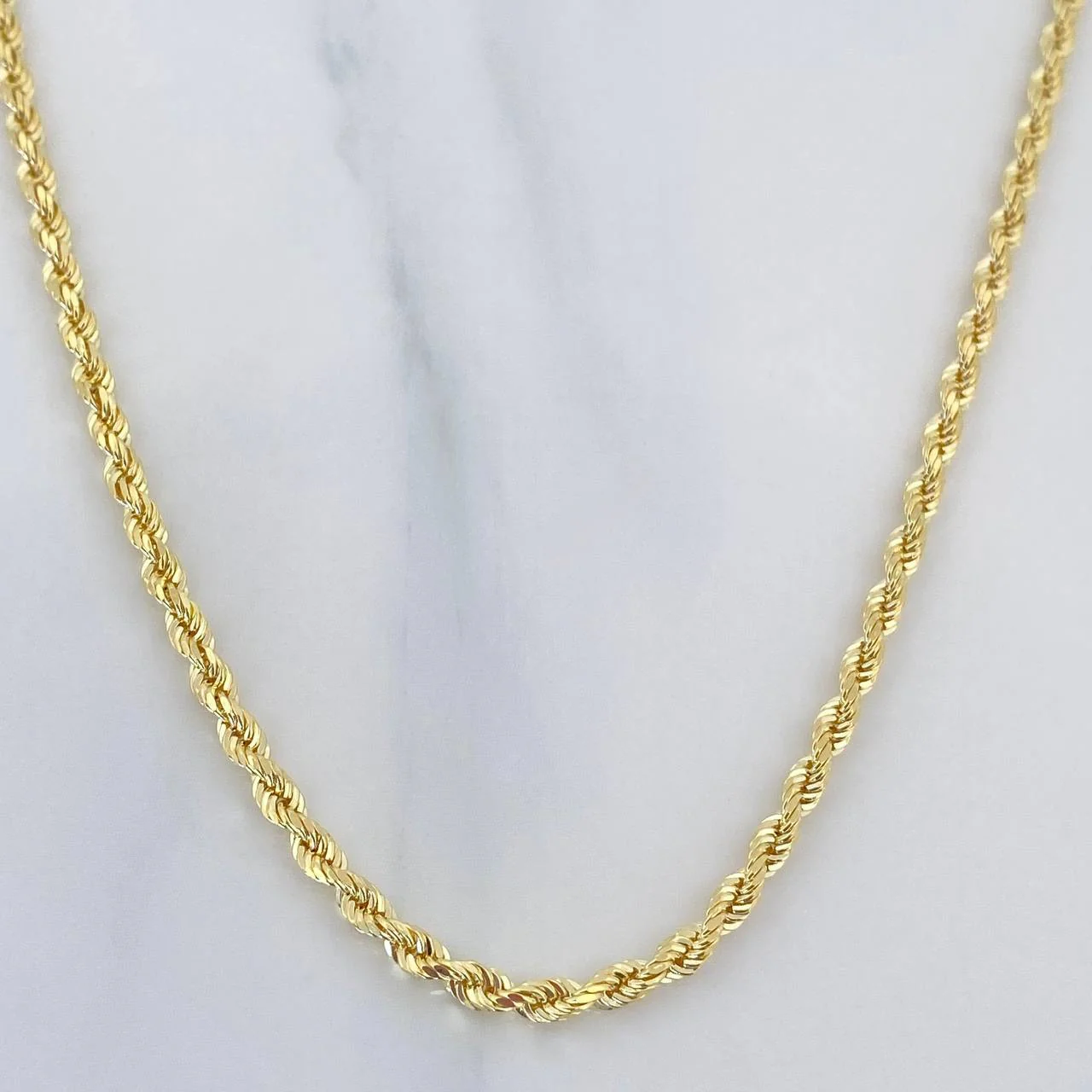 Cadena Lazo 3.6g / 16 in / 2.7mm Oro Amarillo 18K