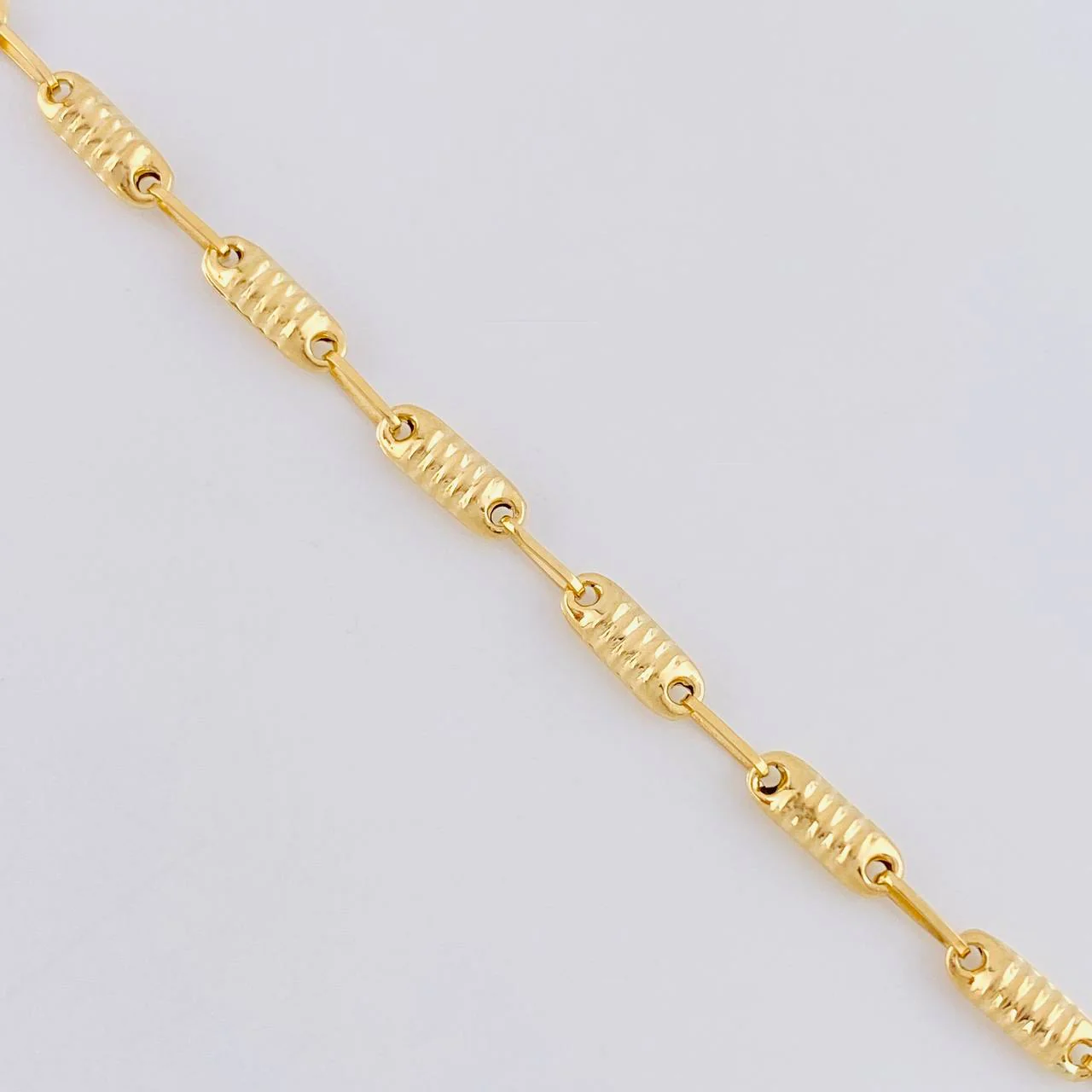 Cadena Rustica Tornillo 6.7g / 24 in / 3.3mm Oro Amarillo 18K - Image 3