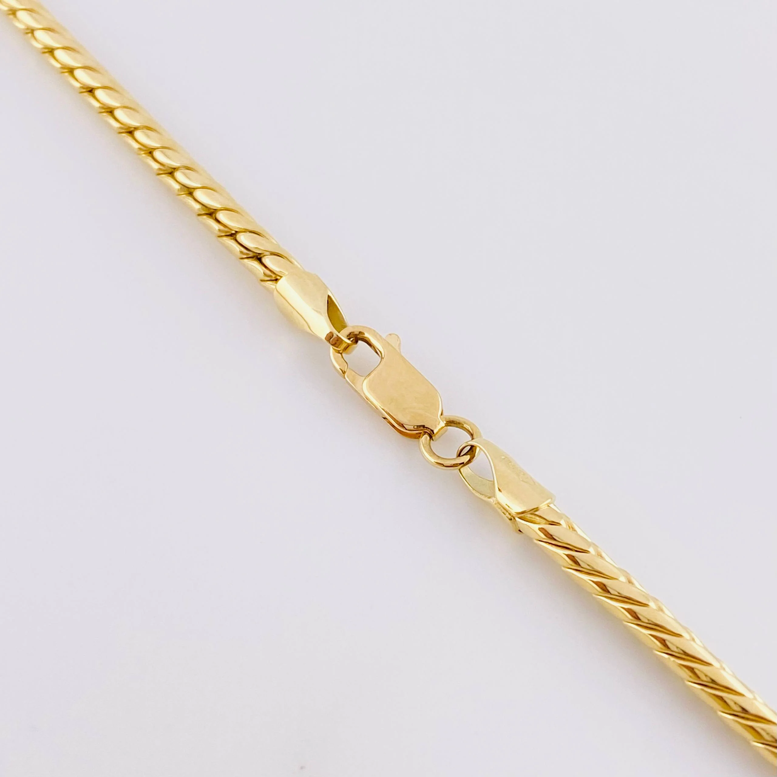 Cadena Serpiente 14.4g / 24 in / 3.3mm Oro Amarillo 18K - Image 4