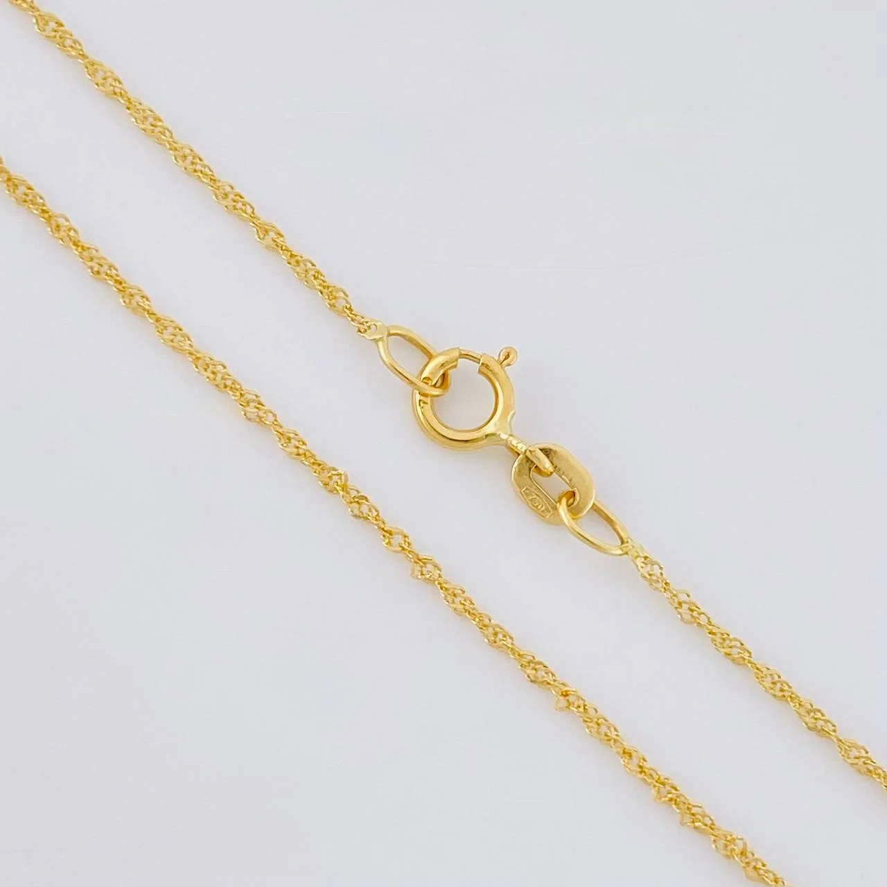 Cadena Singapur 0.8g / 17 1/2 in / 0.6mm Oro Amarillo 18K - Image 4