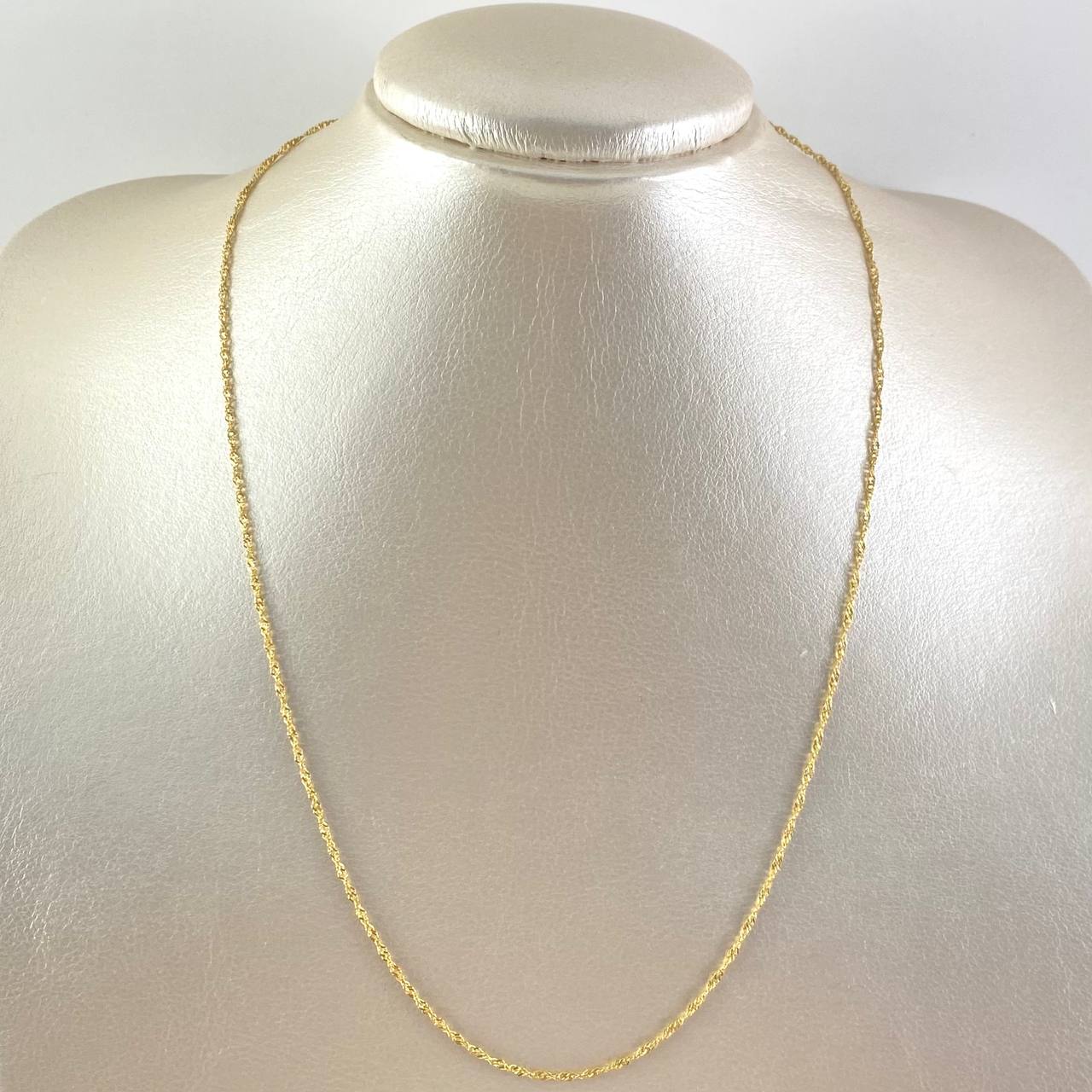 Cadena Singapur 0.8g / 18 in / 0.6mm Oro Amarillo 18K - Image 5