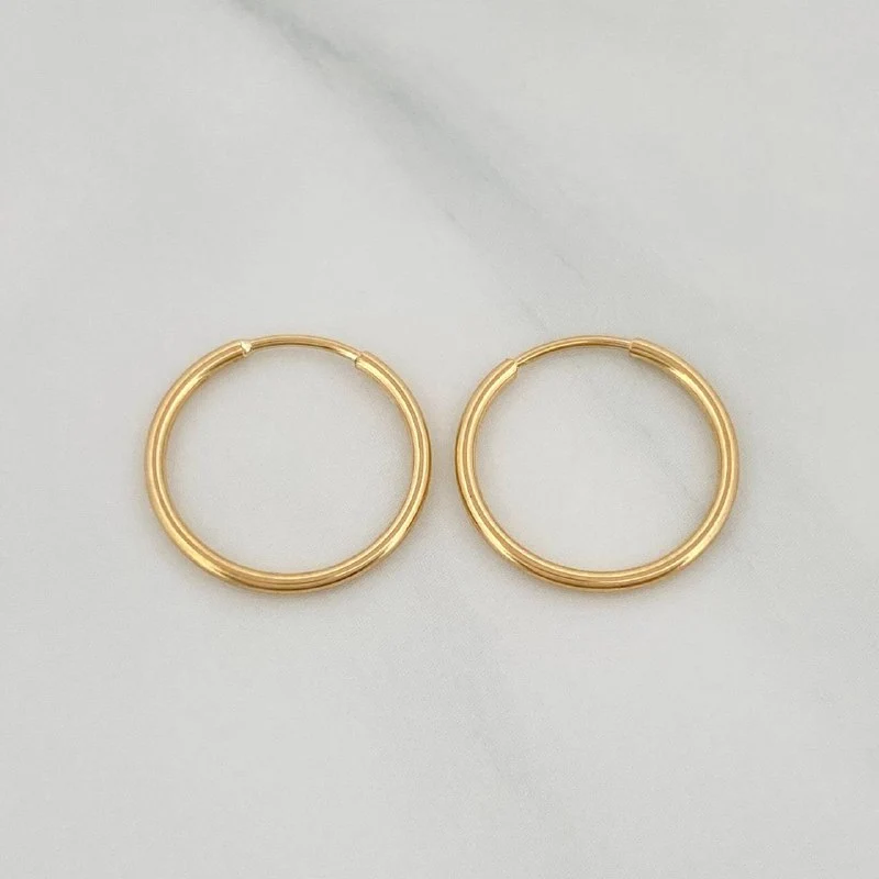 Candongas Aro Liso 0.7 g / 1/2 in Oro Amarillo 18K