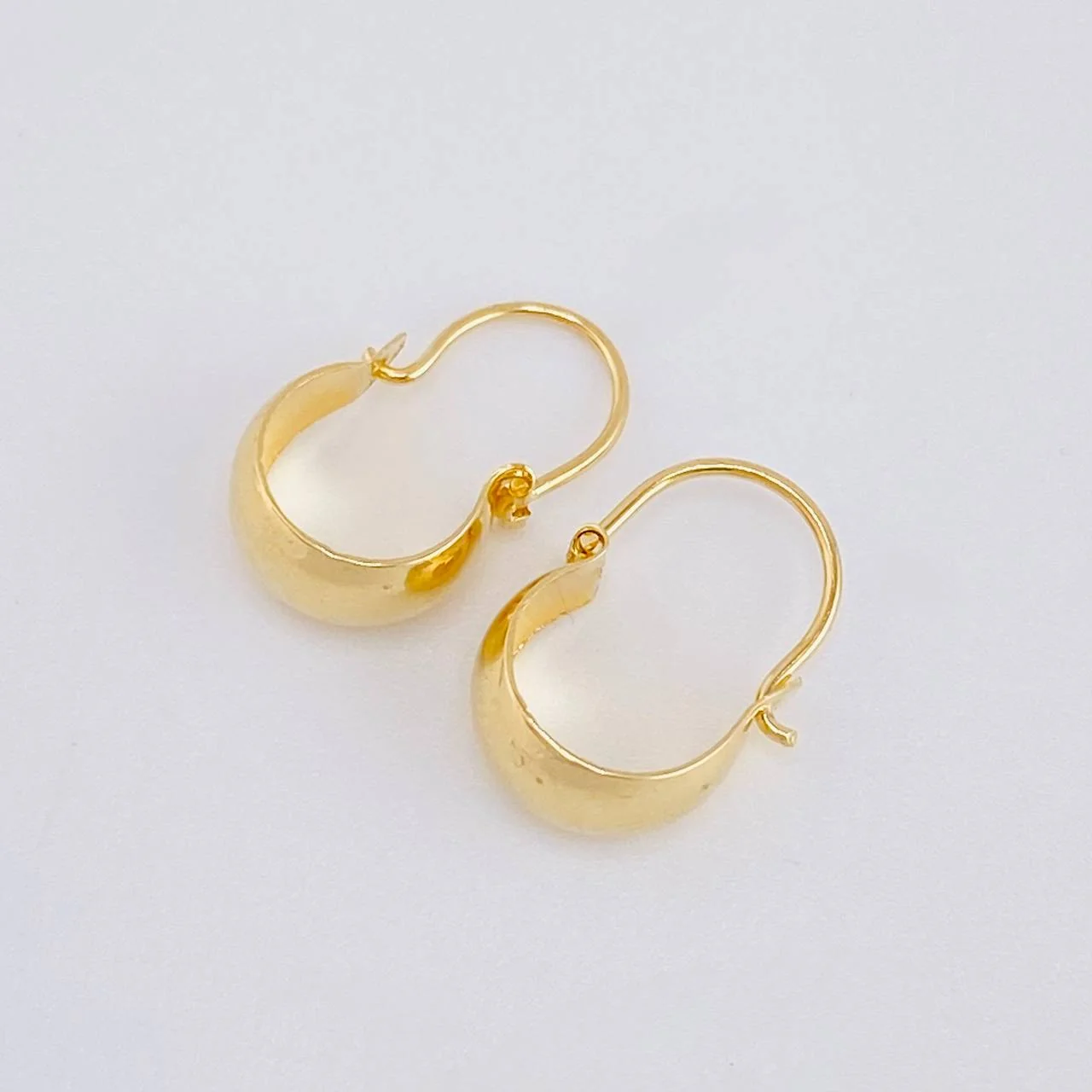Candongas Ash 0.6 g / 1/2 in Oro Amarillo 18K - Image 2