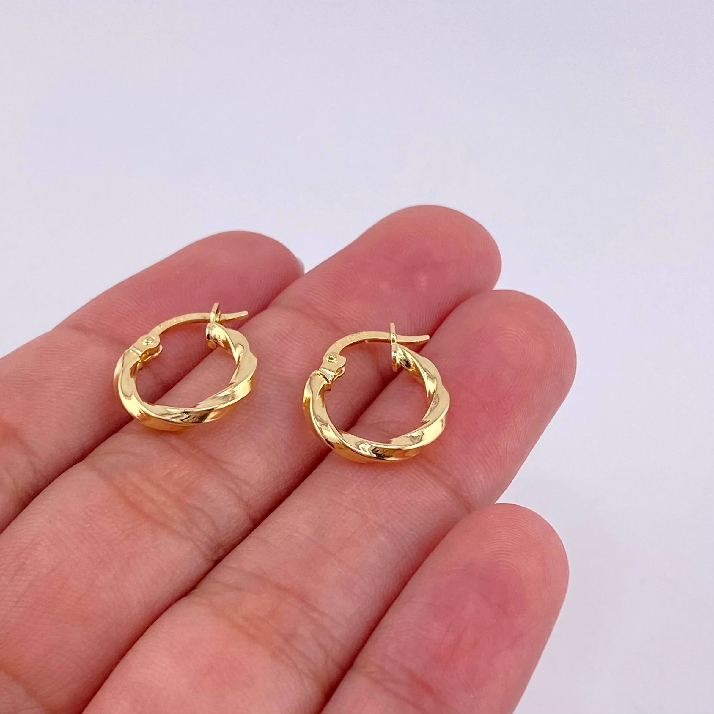Candongas Bridget 1.2g / 3/4 in Oro Amarillo 18K - Image 4