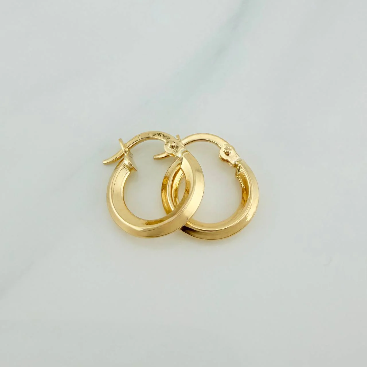 Candongas Clau 1gr / 1/2 in / Oro Amarillo 18K % - Image 3