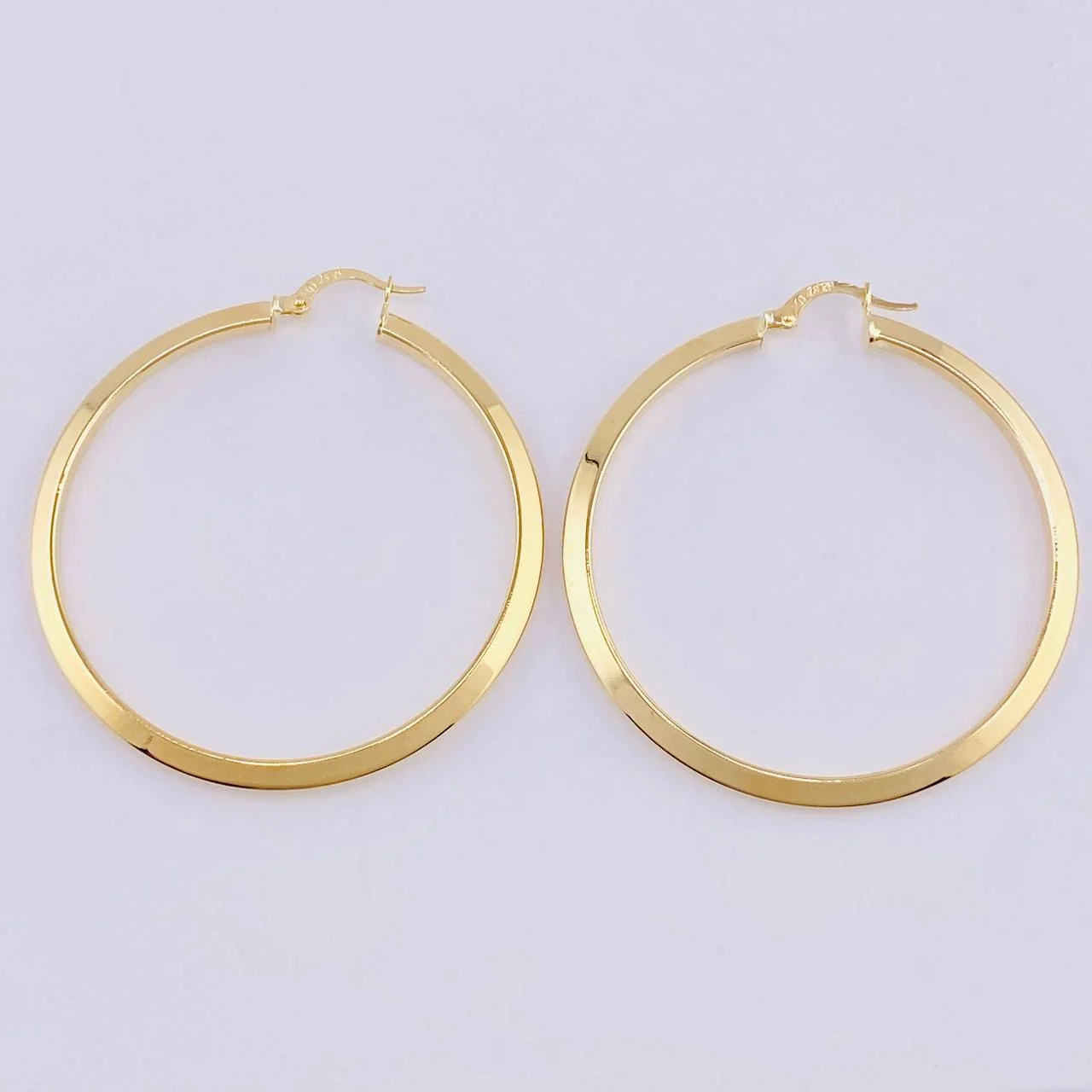 Candongas Clau 4.15 g / 2 in Oro Amarillo 18K