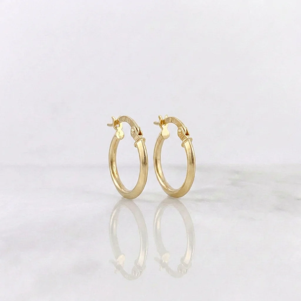 Candongas Clau mini 0.8g / 1/2 in Oro Amarillo 18K