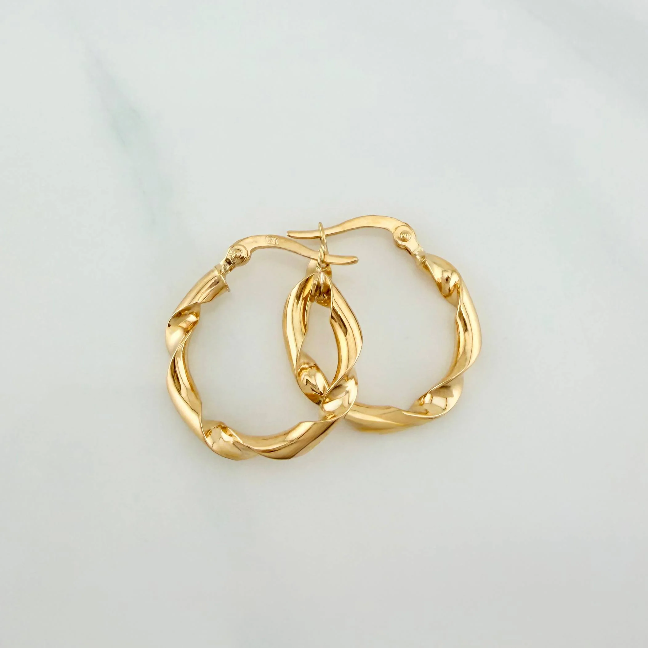 Candongas Demi 1.6 g / 3/4 in Oro Amarillo 18K - Image 3