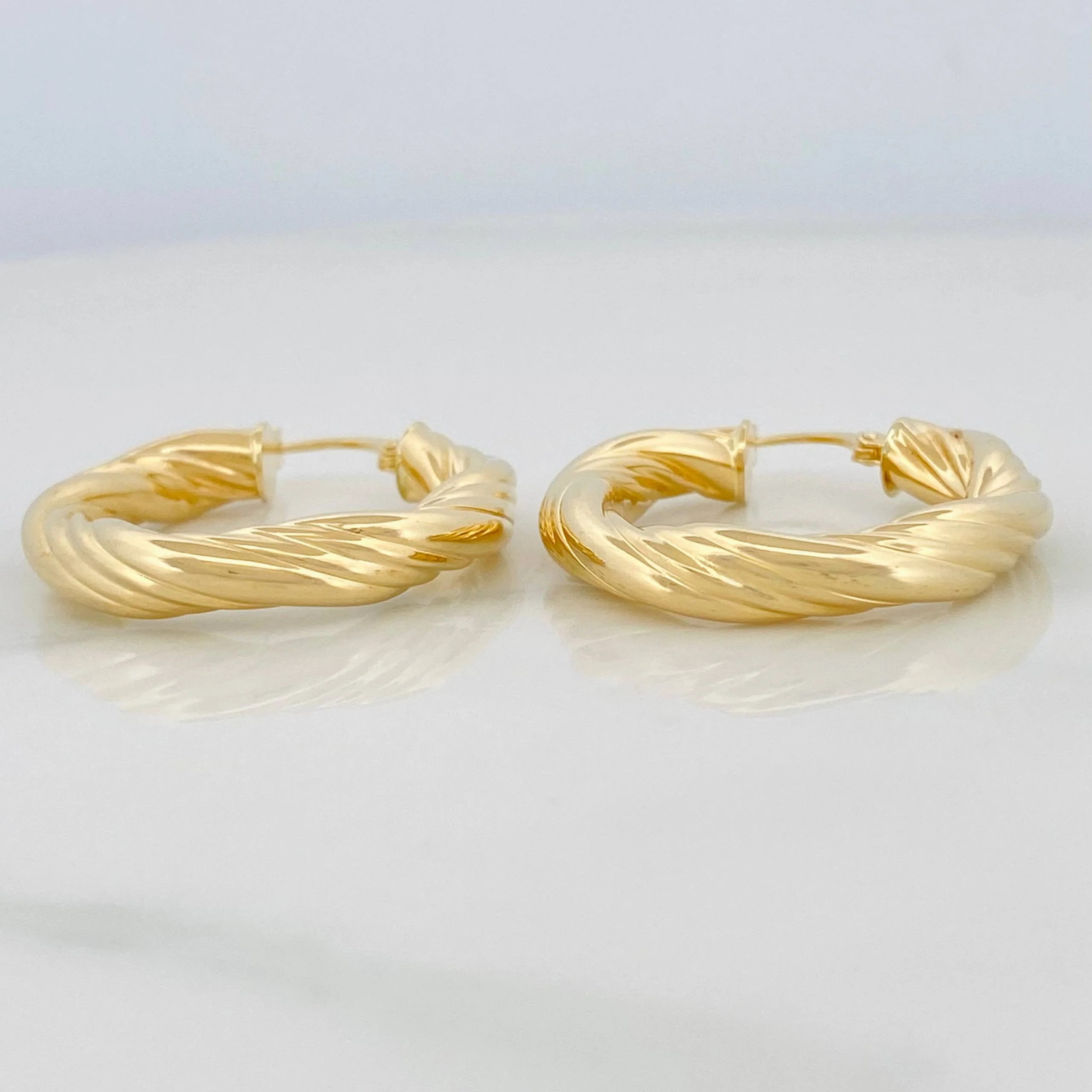 Candongas Emmi 4.85 g / 1 1/4 in Oro Amarillo 18K - Image 3