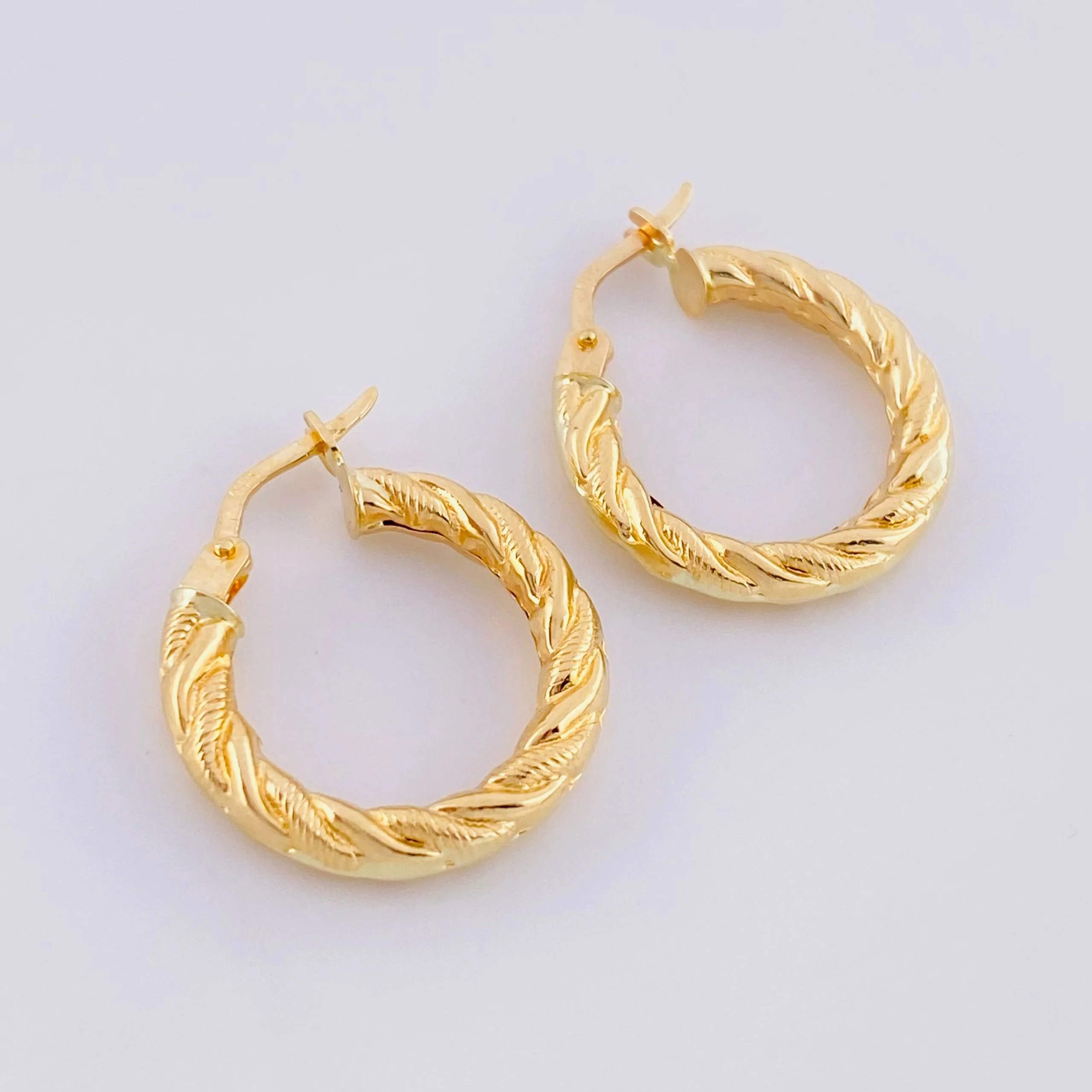Candongas Fenix 1.85 g / 3/4 in Oro Amarillo 18K - Image 2