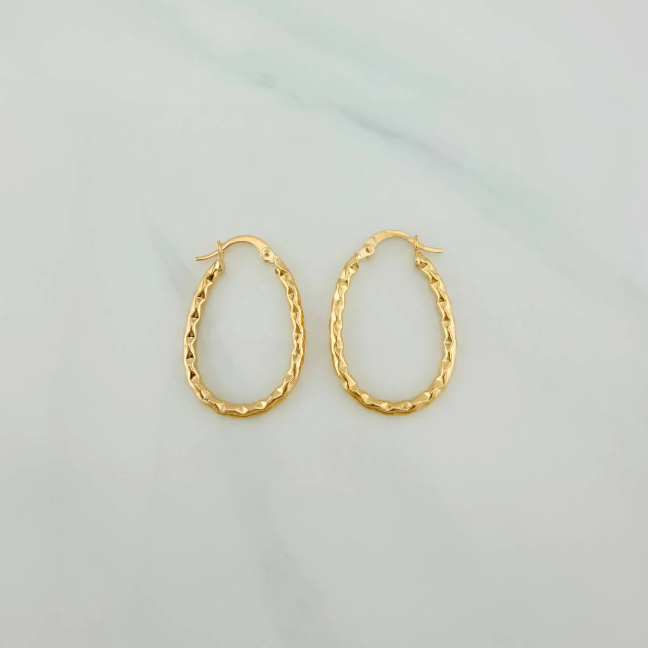 Candongas Iris Ovaladas 1.65gr / 3cm / Oro Amarillo 18K $
