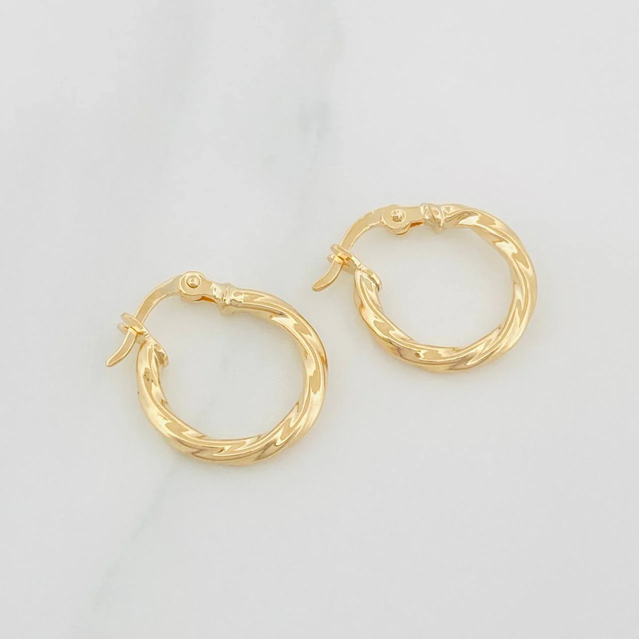 Candongas Kari 1.1 g / 3/4 in Oro Amarillo 18K - Image 3