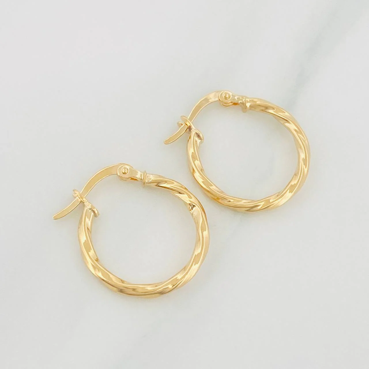 Candongas Kari 1.35 g / 3/4 in Oro Amarillo 18K - Image 3