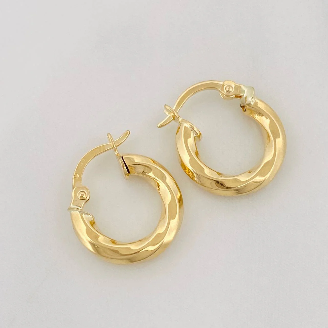 Candongas Kari 1.5 g / 1/2 in Oro Amarillo 18K - Image 3