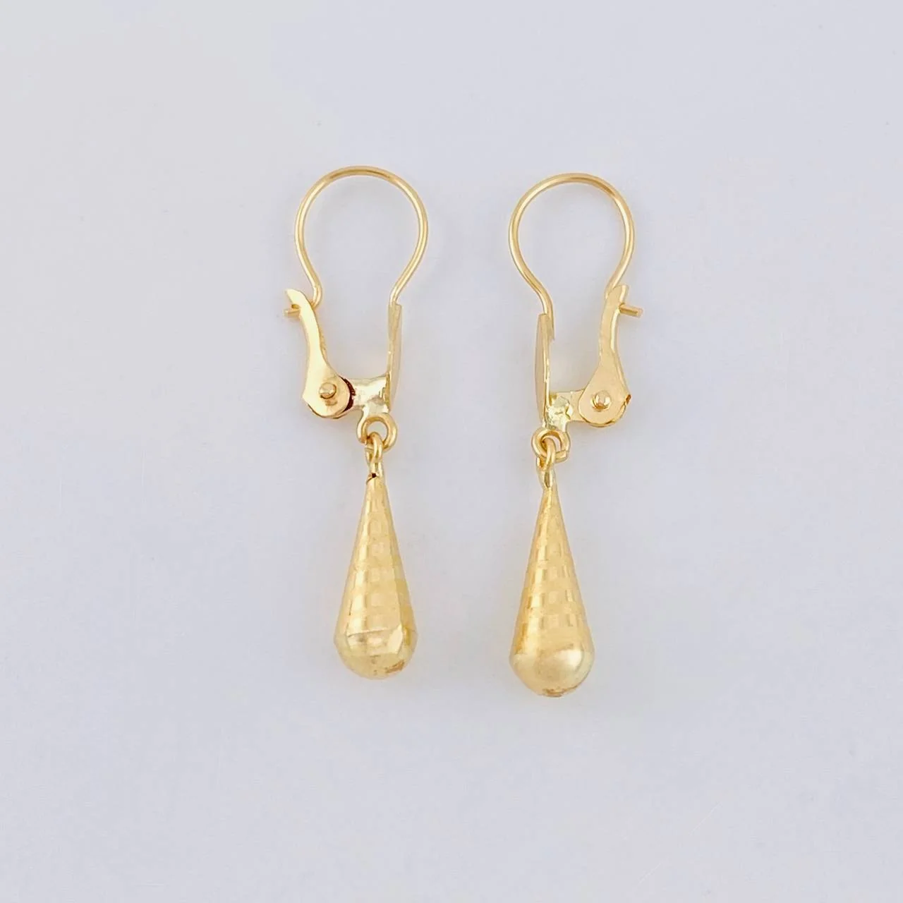 Candongas Lagrima 0.75 g / 1 in Oro Amarillo 18K