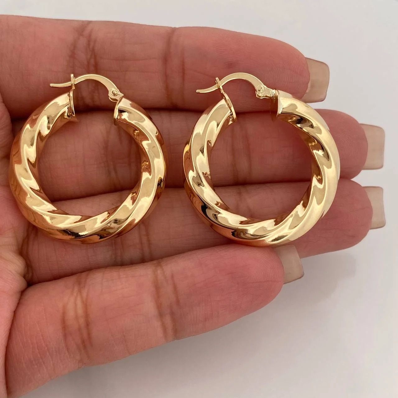 Candongas Lupe 5.55 g / 1 1/4 in Oro Amarillo 18K - Image 4