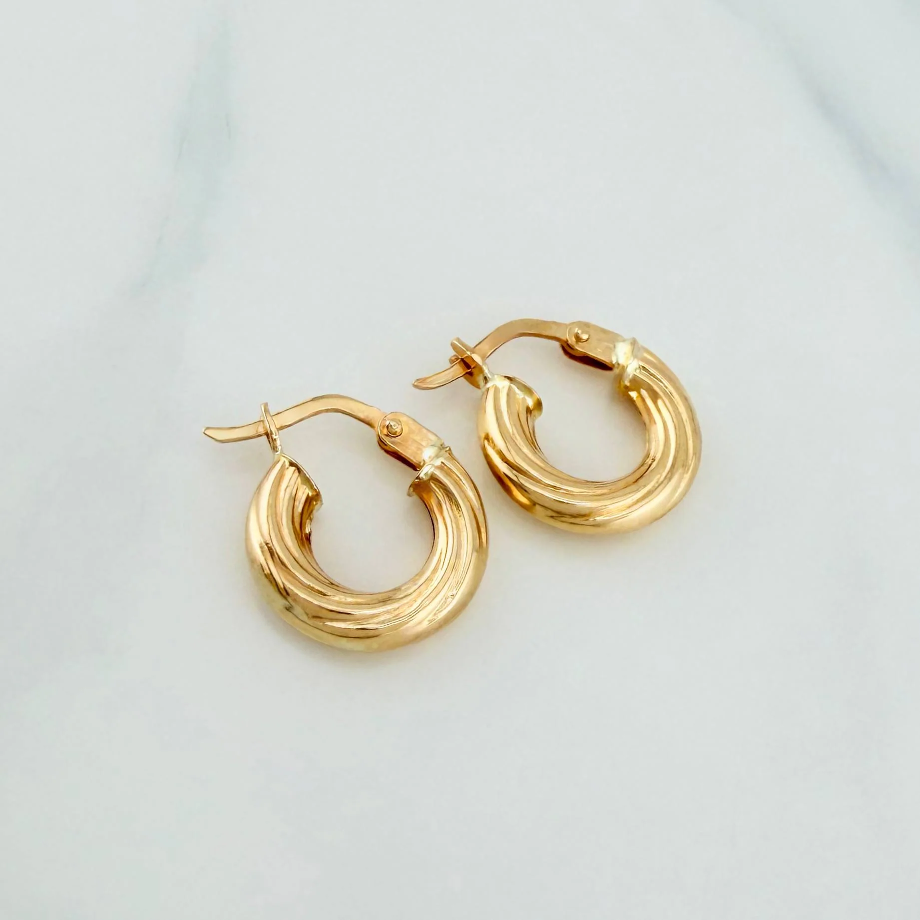 Candongas Mary 1.3 g / 1/2 in Oro Amarillo 18K - Image 3