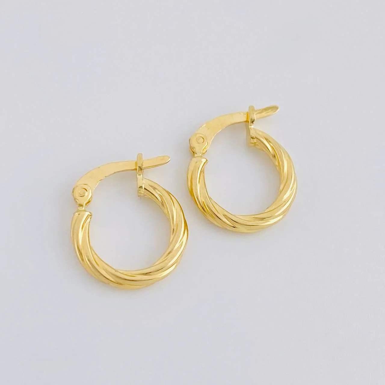 Candongas Mary 1.3 g / 1/2 in Oro Amarillo 18K - Image 4