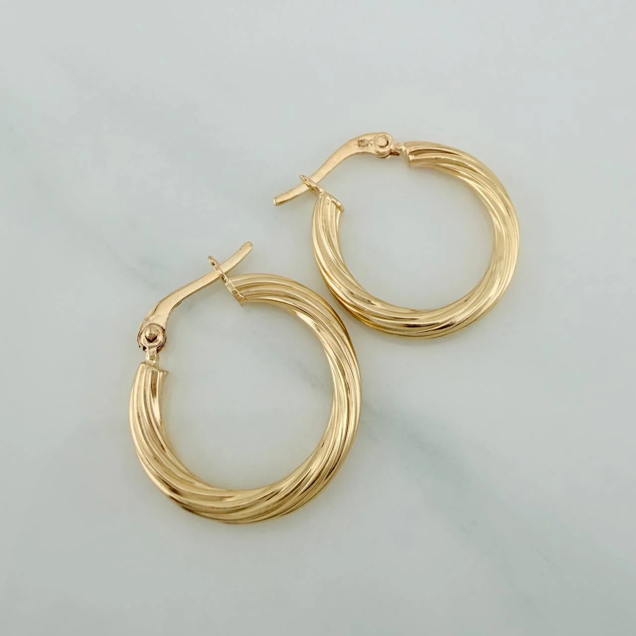 Candongas Mary 1.5gr / 3/4 in / Oro Amarillo 18K $ - Image 3