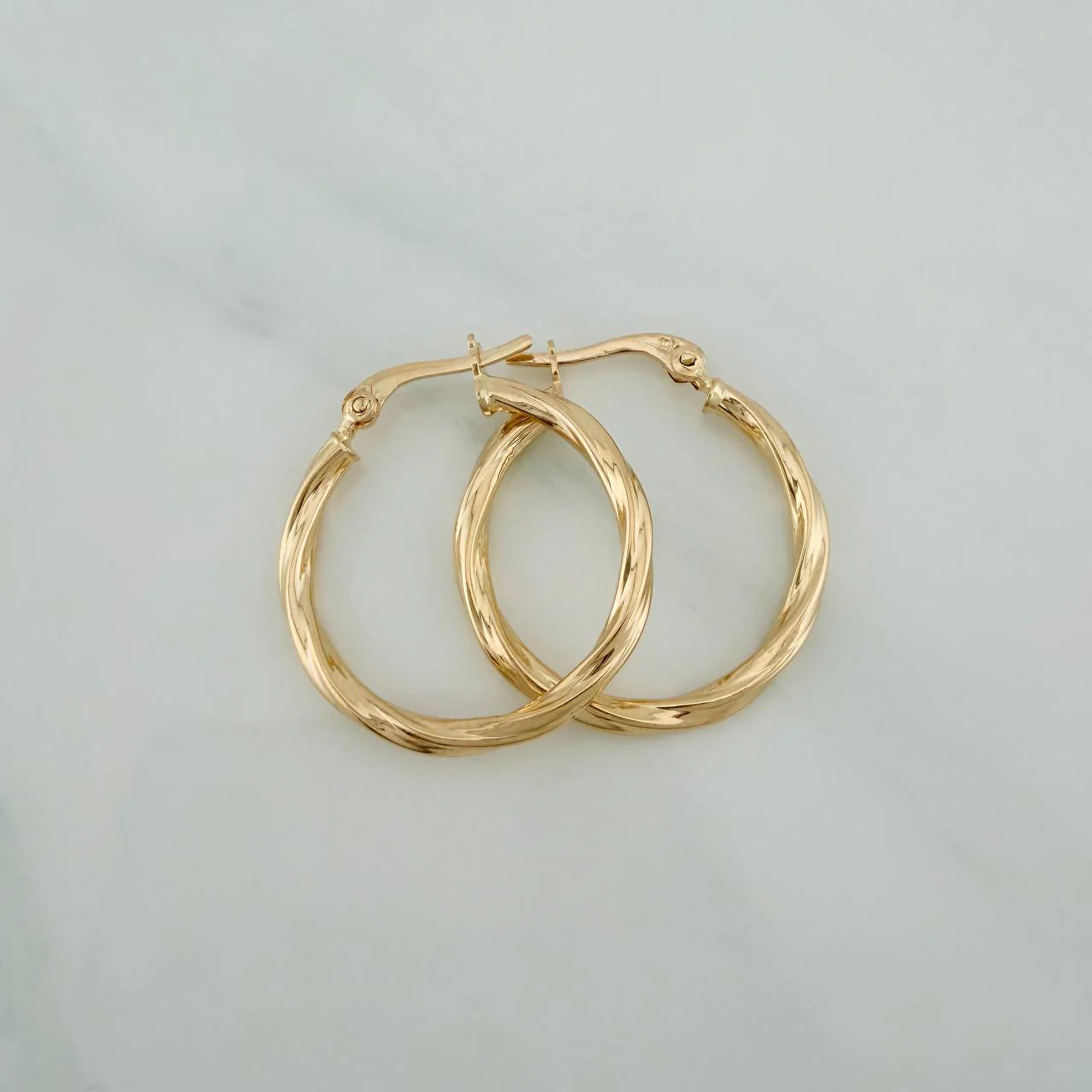Candongas Mary 1.7gr / 1 in / Oro Amarillo 18K $ - Image 2