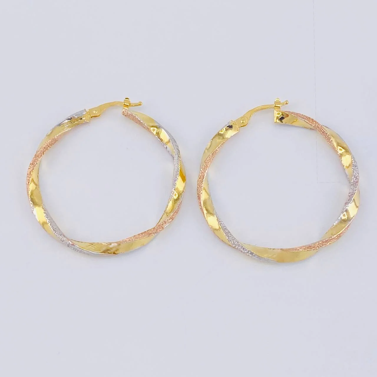 Candongas Maryal 2.95 g / 1 1/2 in Tres Oros 18K