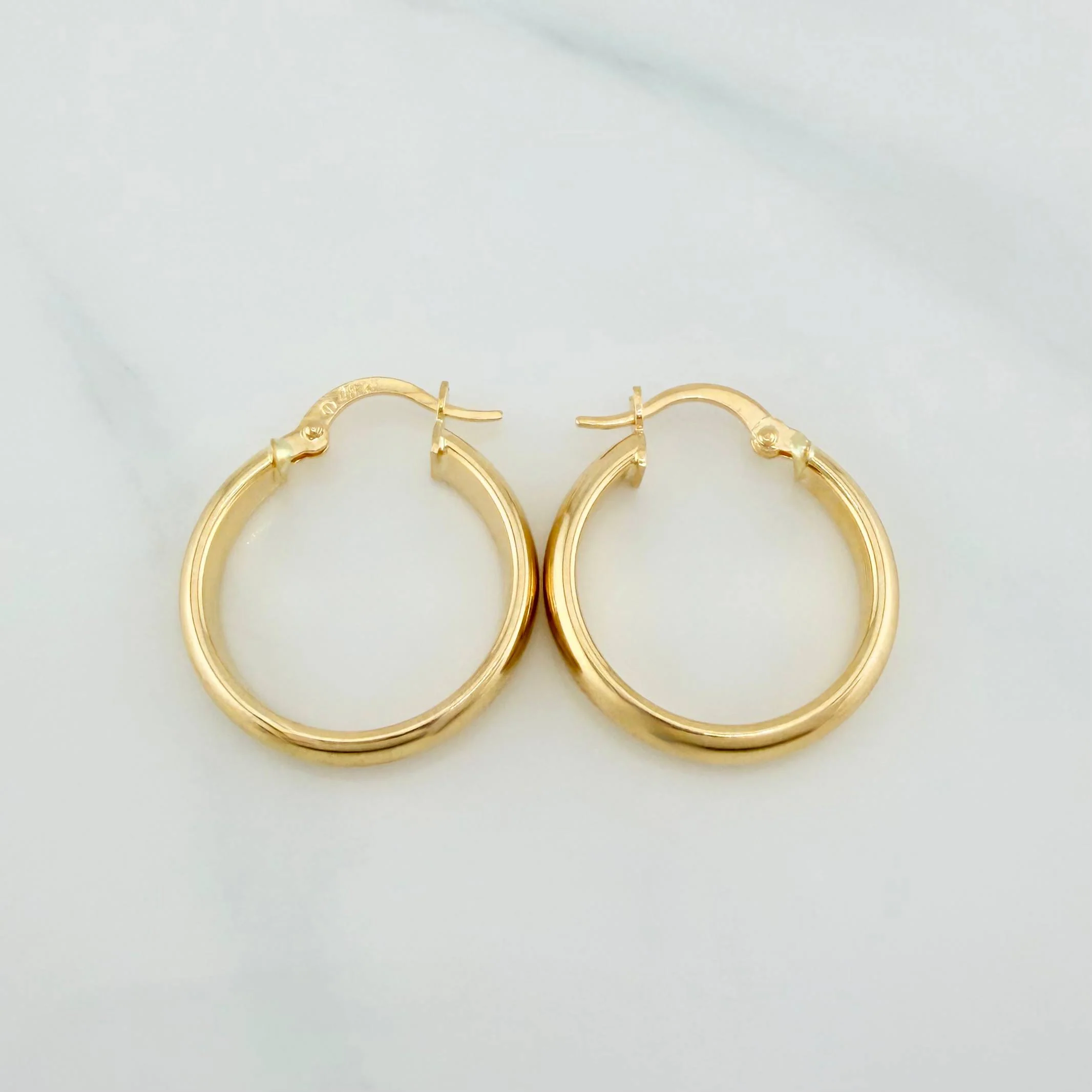 Candongas Nati 2.4 g / 1 in Oro Amarillo 18K