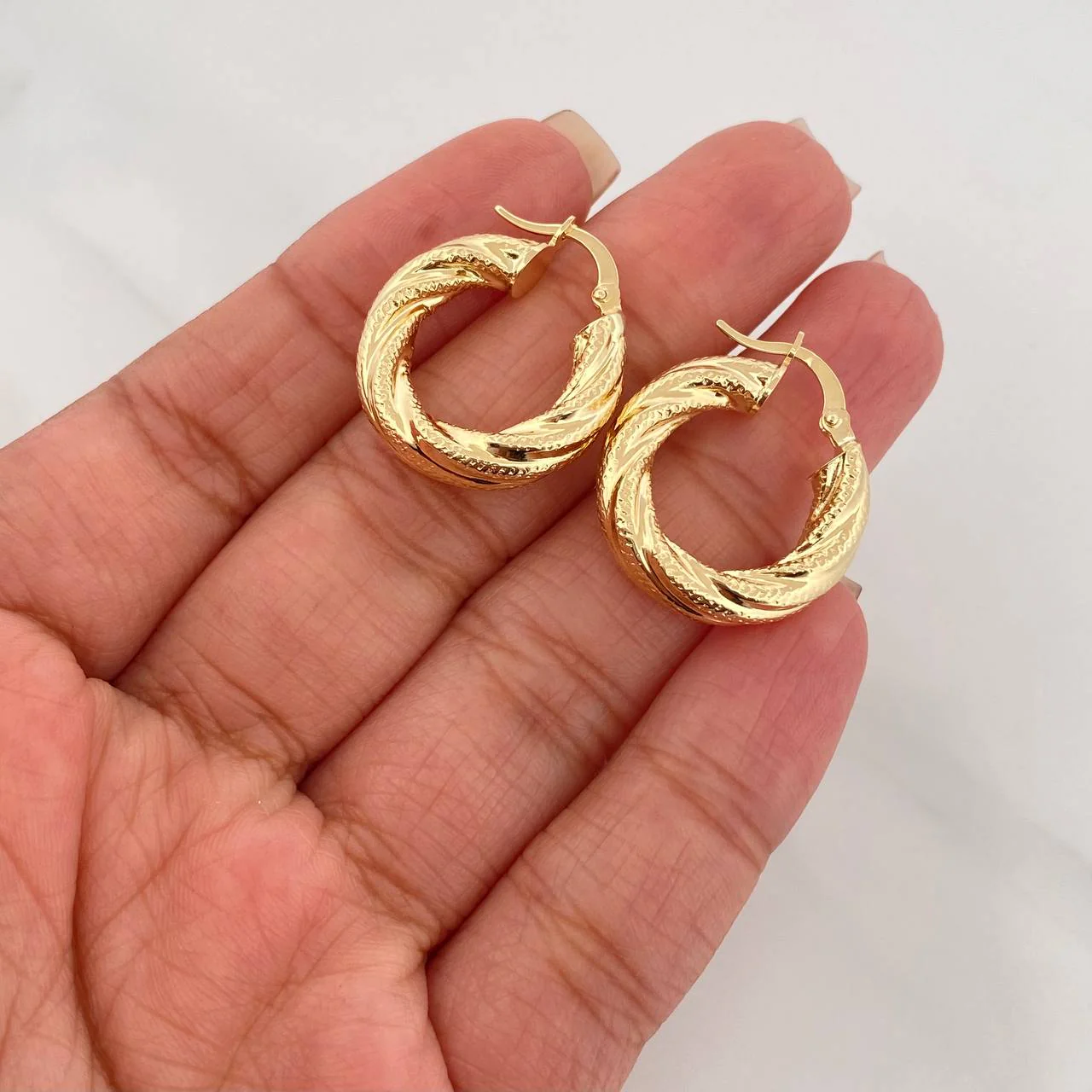 Candongas Niky 3.95 g / 1 in Oro Amarillo 18K - Image 4