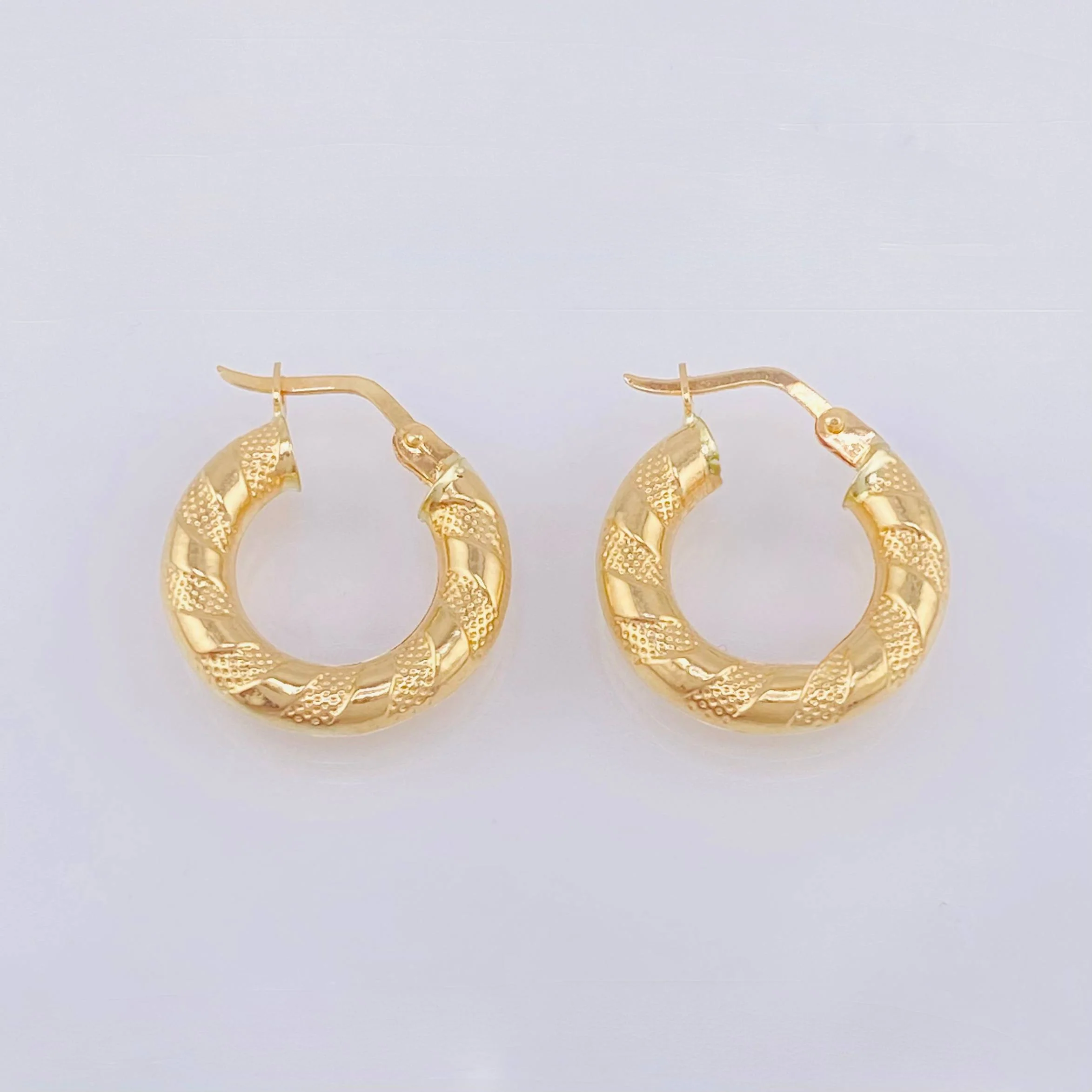 Candongas Noel 2.1gr / 3/4 in / Oro Amarillo 18K *