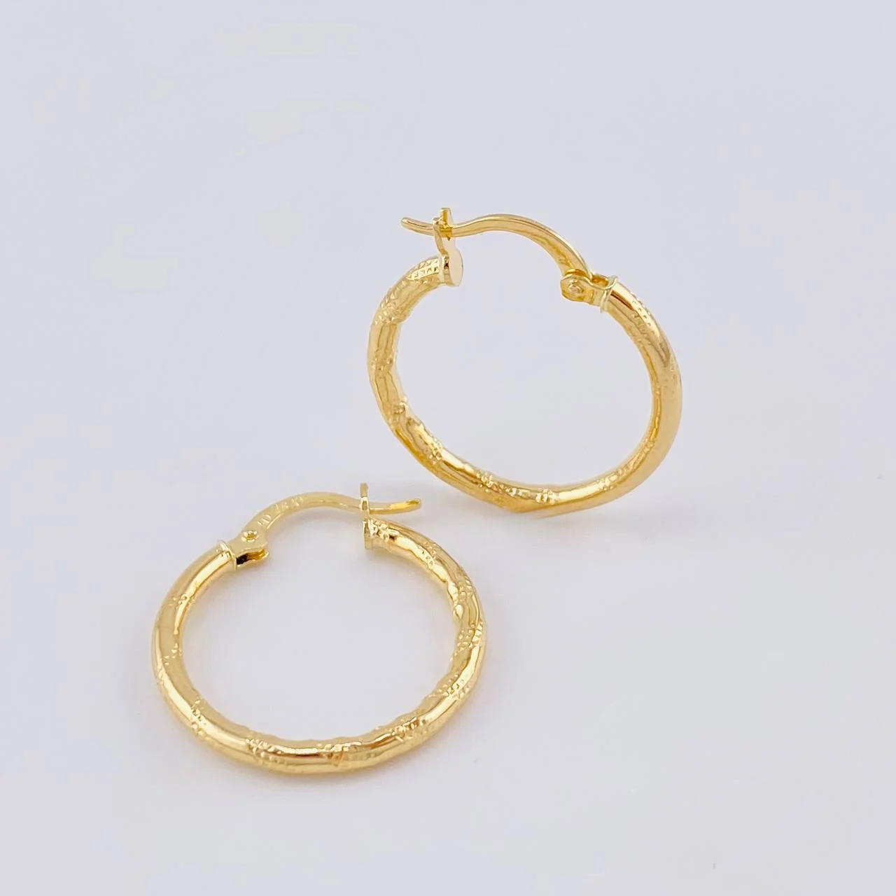 Candongas Rox 1.45 g / 3/4 in Oro Amarillo 18K - Image 2