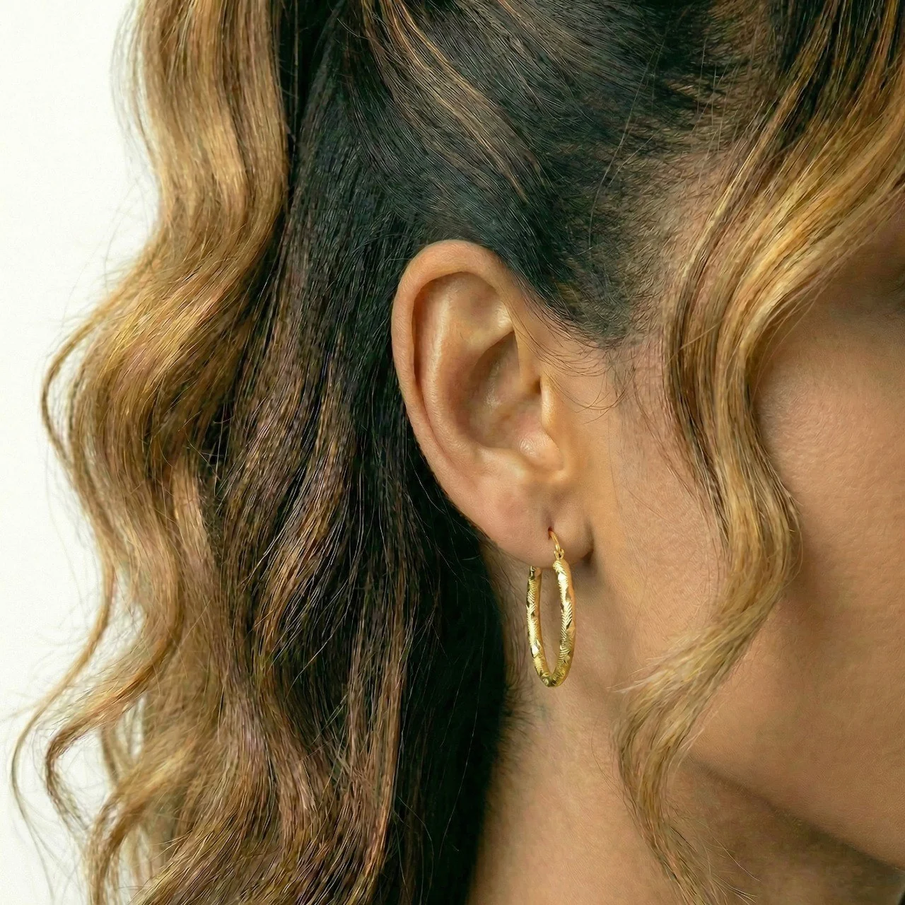 Candongas Sandra 1.5gr / 1 in / Oro Amarillo 18K - Image 2