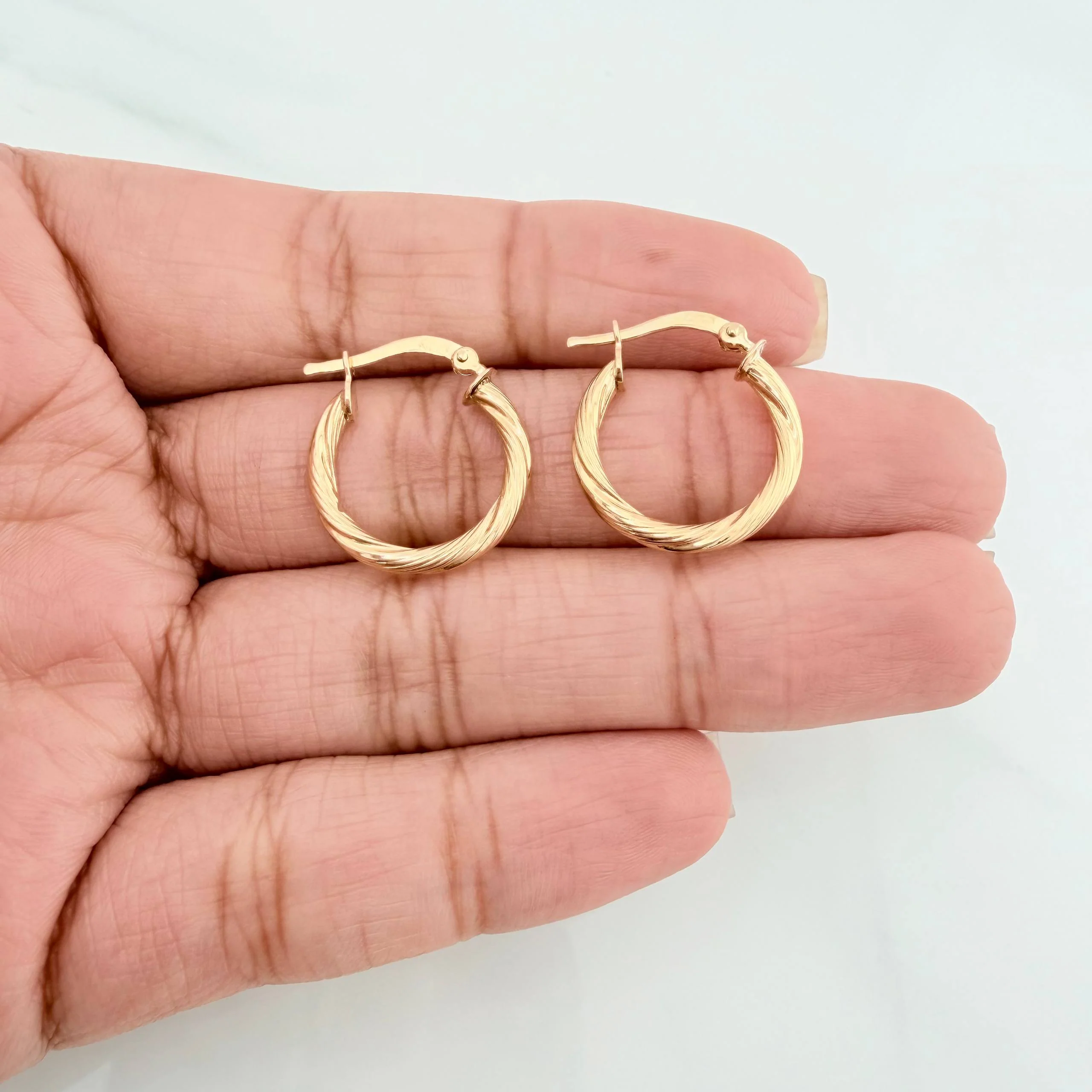 Candongas Sofi 1.75 g / 3/4 in Oro Amarillo 18K - Image 4