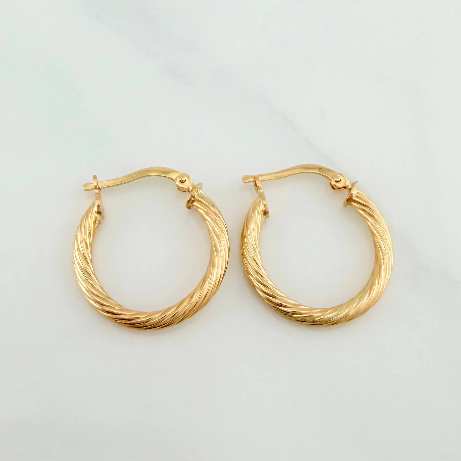 Candongas Sofi 1.9 g / 1 in Oro Amarillo 18K