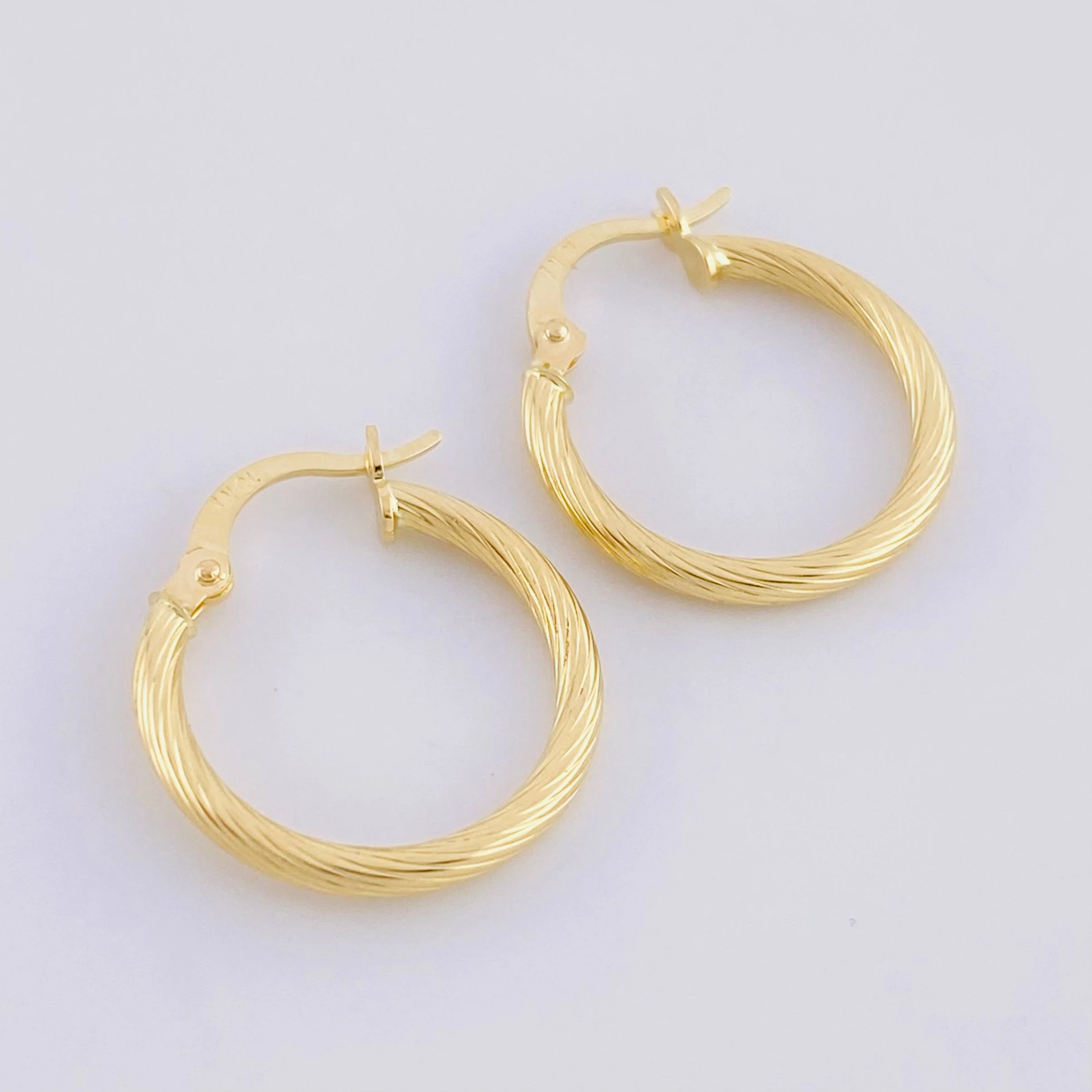 Candongas Sofia 1.35 g / 3/4 in Oro Amarillo 18K - Image 2