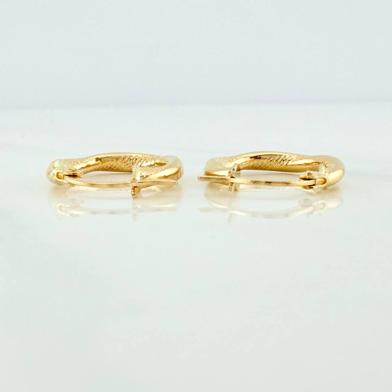 Candongas Solara 1.45gr / 3/4 in / Oro Amarillo 18K % - Image 3