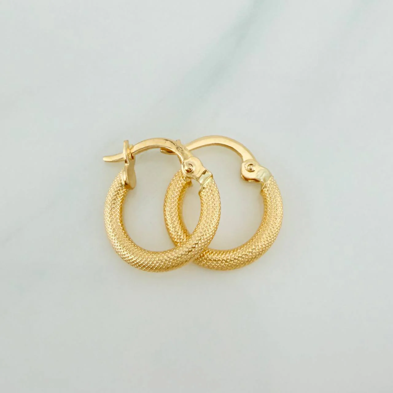 Candongas Tefi 0.95gr / 1/2 in / Oro Amarillo 18K % - Image 3