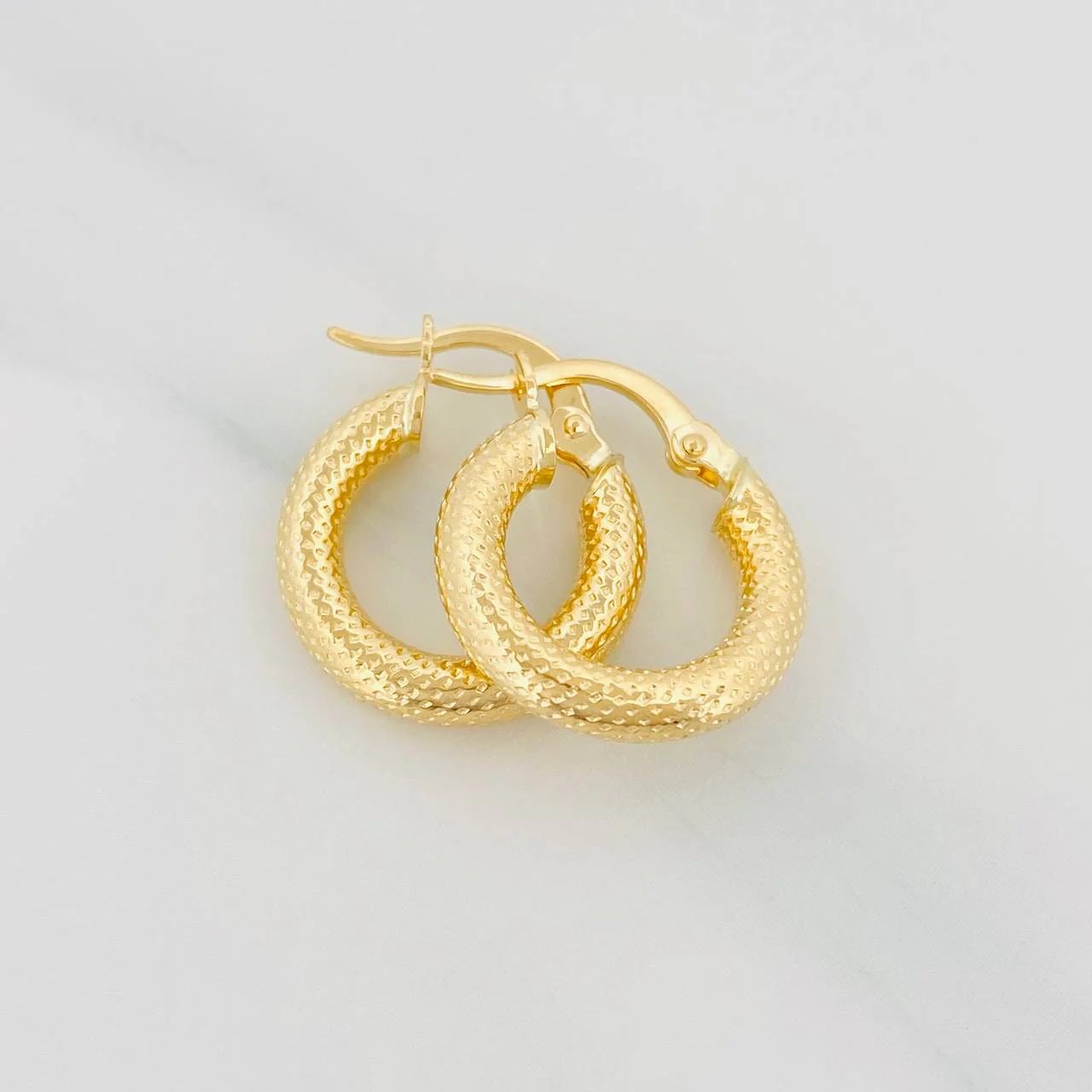 Candongas Tefi 1.95 g / 1/2 in Oro Amarillo 18K - Image 2
