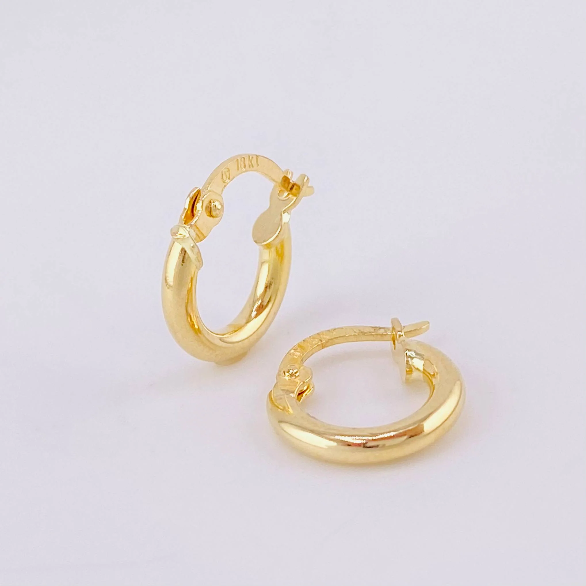 Candongas Vick 1g / 1/2 in Oro Amarillo 18K - Image 3