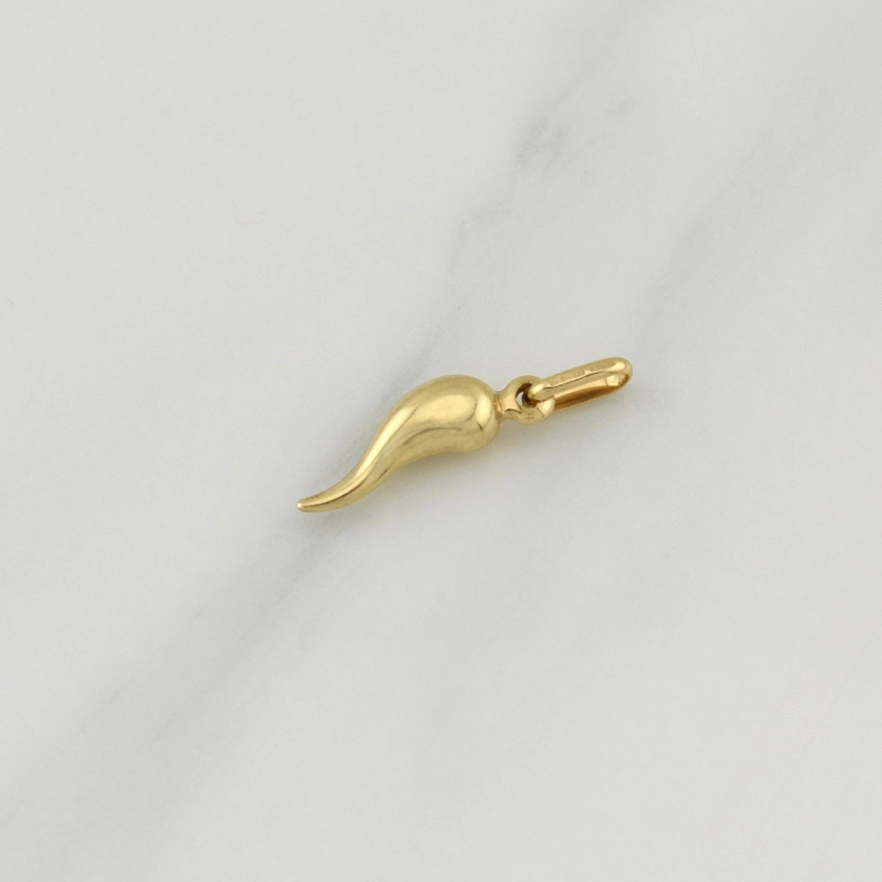 Dije Aji Jalapeño 0.5 g / 3/4 in Oro Amarillo 18K - Image 2