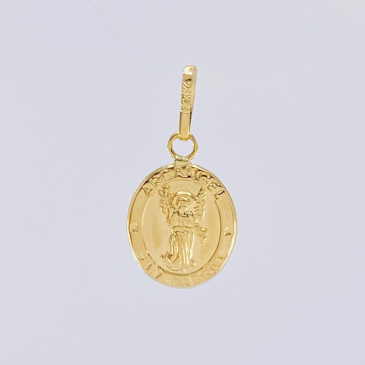 Dije Arcangel San Gabriel Mate 0.65 g / 3/4 in Oro Amarillo 18K - Image 2