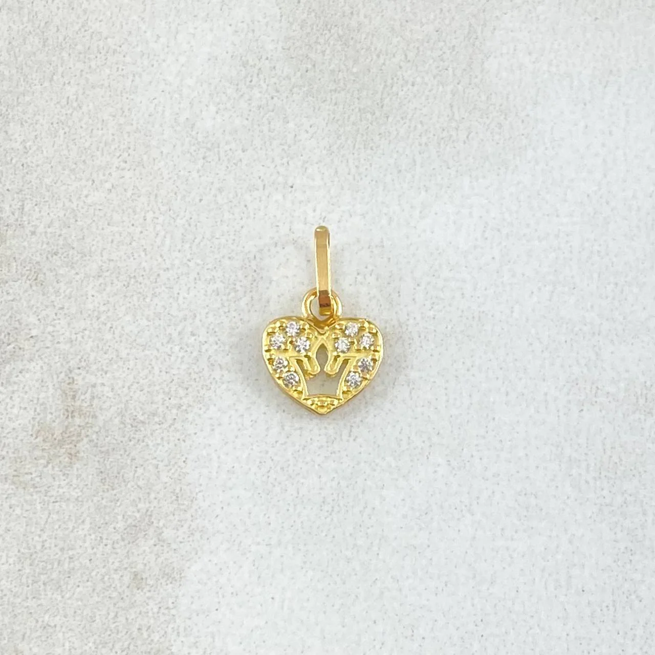 Dije Corazón Corona 0.35gr / 1.1cm / Circones Blancos Oro Amarillo 18K ©