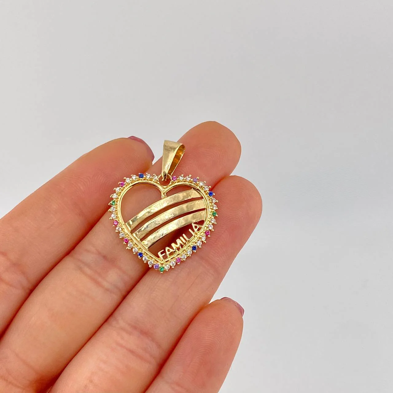 Dije Corazón Familia 3.35g / 1 1/4 in Oro Amarillo 18K - Image 5