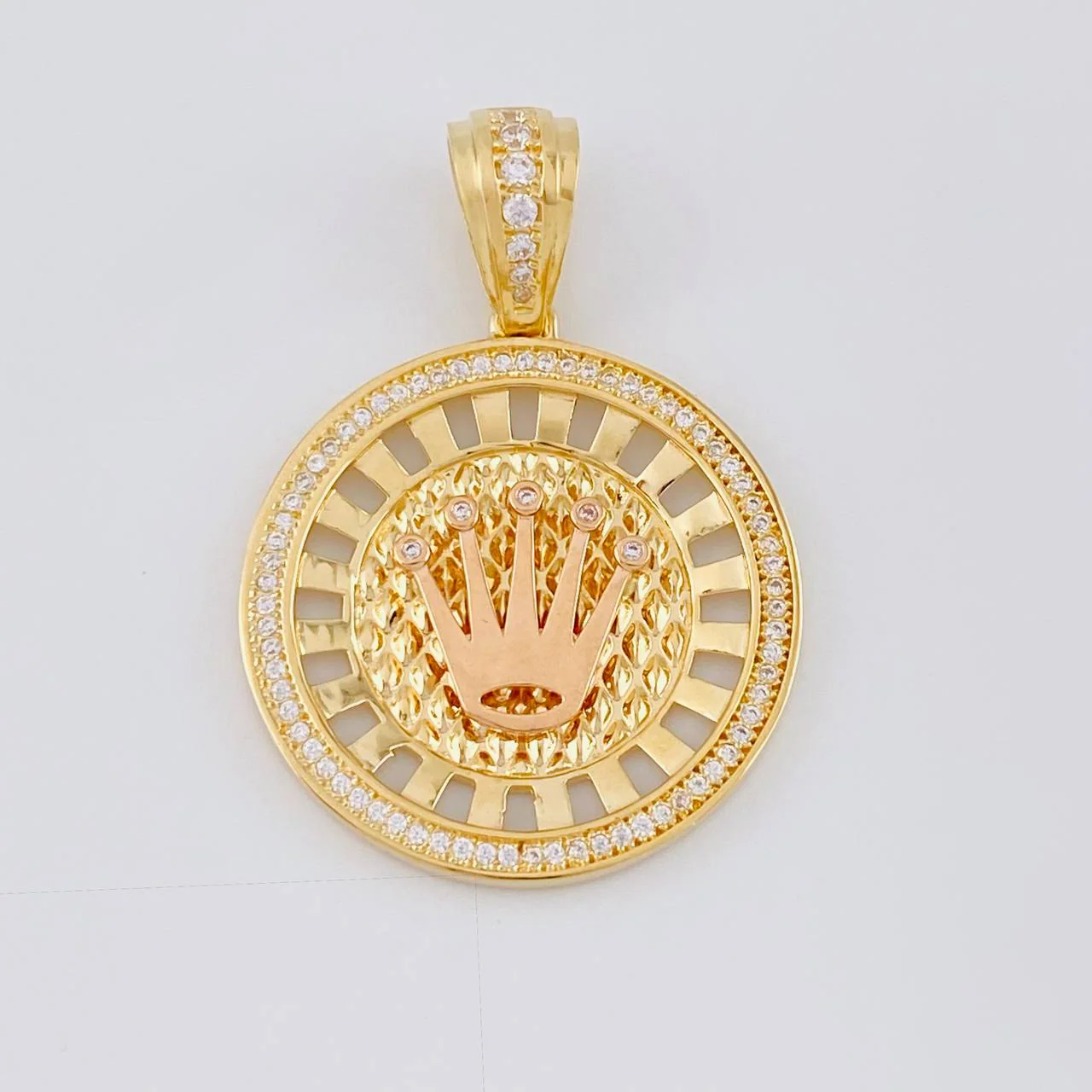 Dije Corona Exclusive 9.4 g / 1 1/2 in Dos Oros Amarillo Rosa 18K