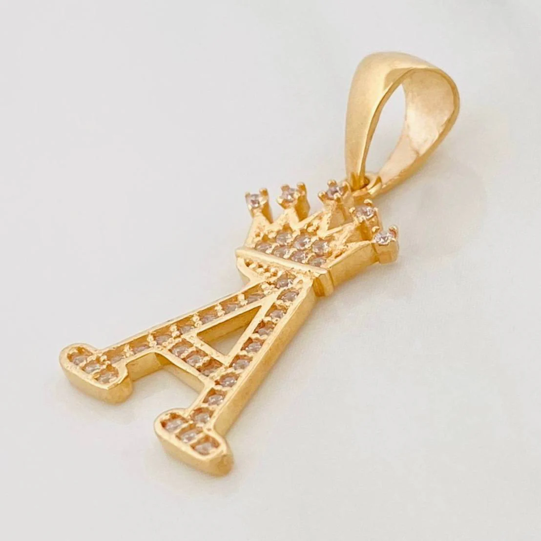 Dije Corona Letra A 1.7 g / 1 in Oro Amarillo 18K - Image 2