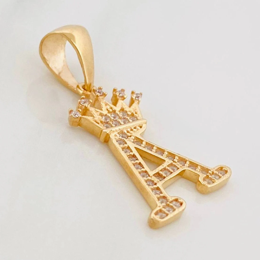 Dije Corona Letra A 1.7 g / 1 in Oro Amarillo 18K - Image 3