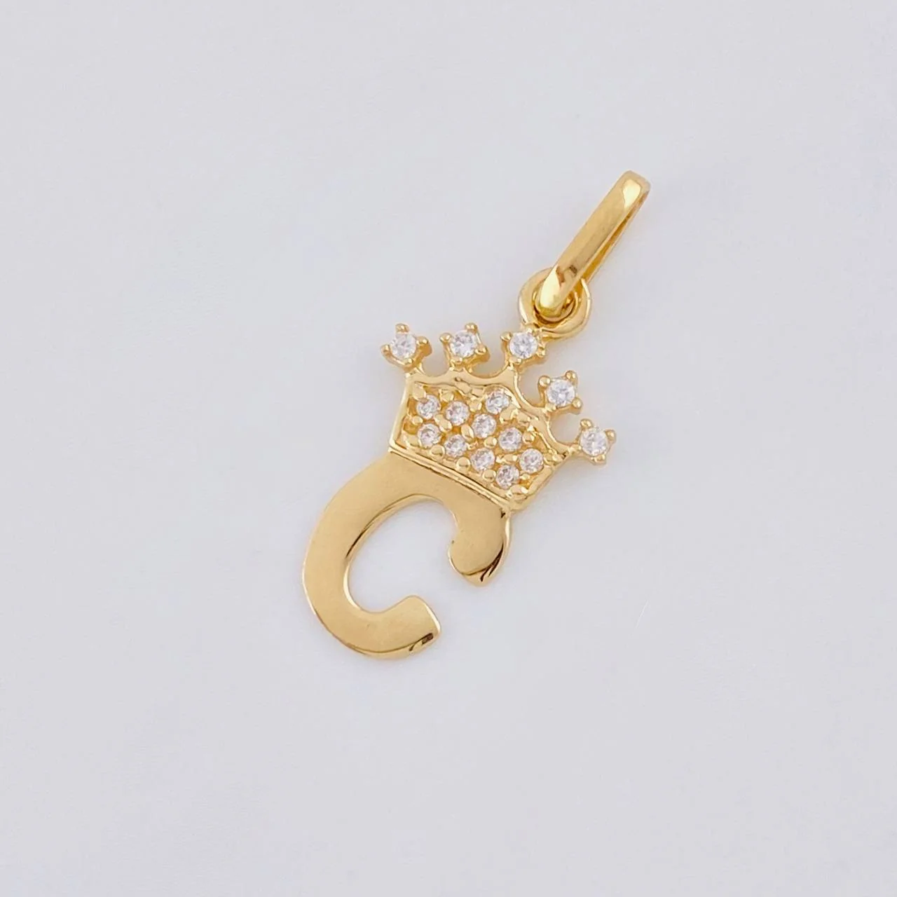 Dije Corona Letra C 0.7 g / 3/4 in Oro Amarillo 18K - Image 4